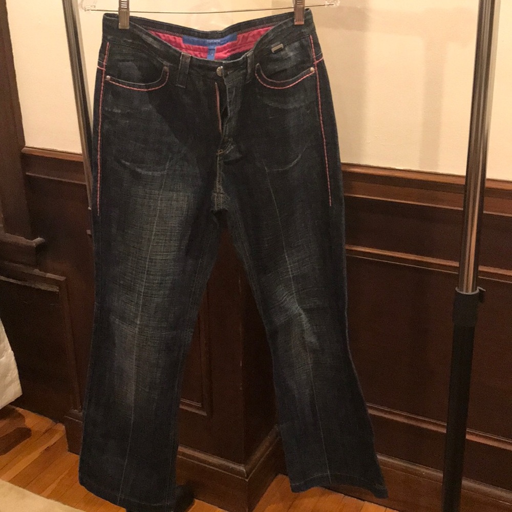 Escalating Spirt Jeans size 36 w stitching o side